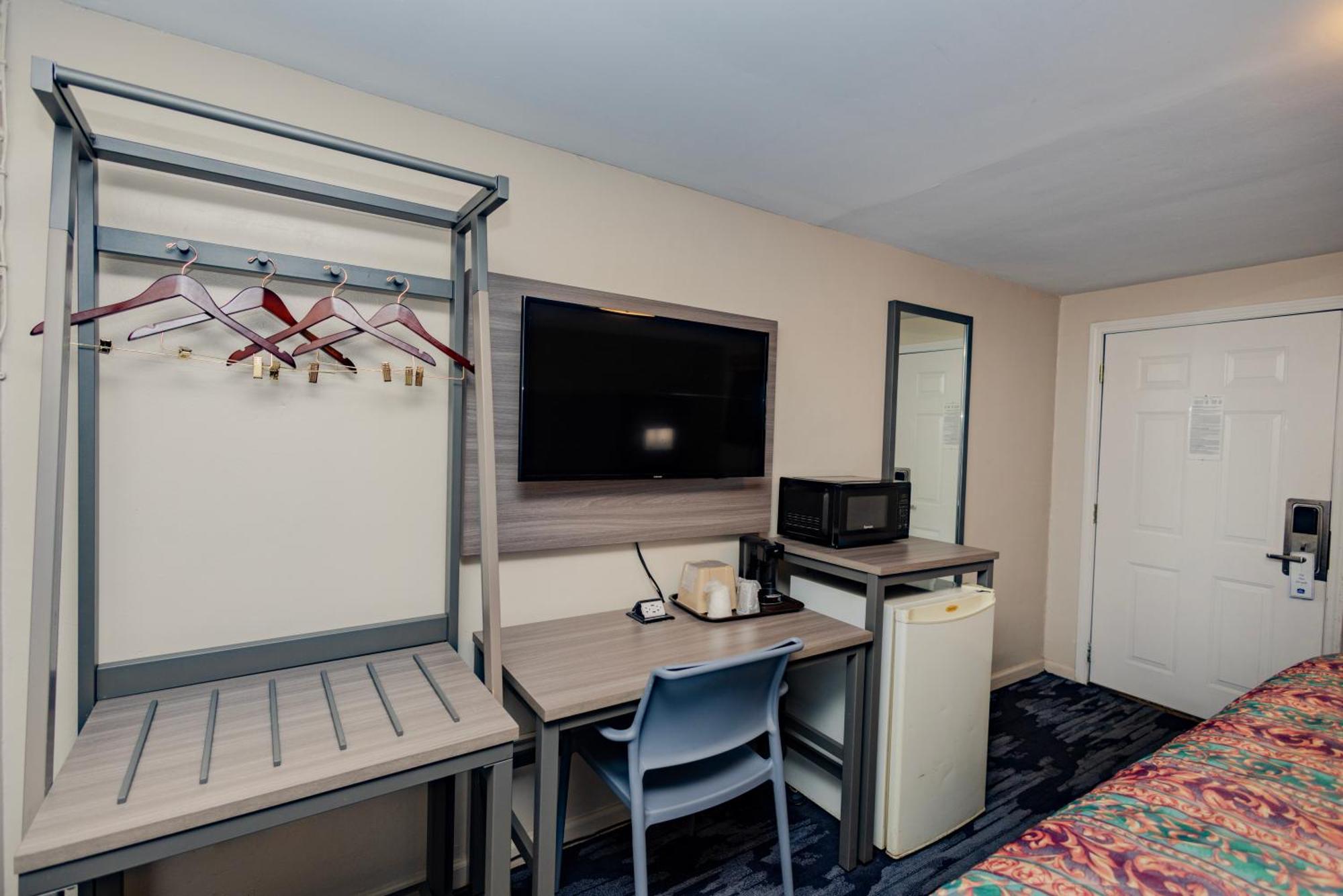 Budget Inn Columbus Lockbourne Exterior foto